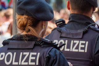 „Přicházíme o tuto zemi.“ Více než sto německých policistů promluvilo o migraci - Echo24.cz
